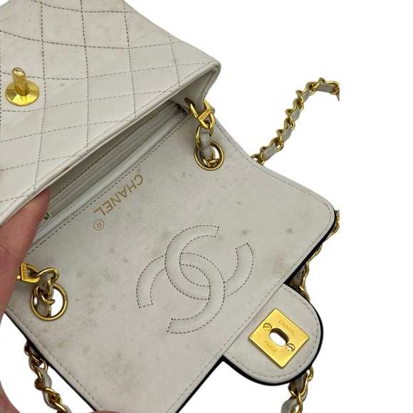 Chanel Vintage White Square Single Flap Bag - Picture 7 of 8